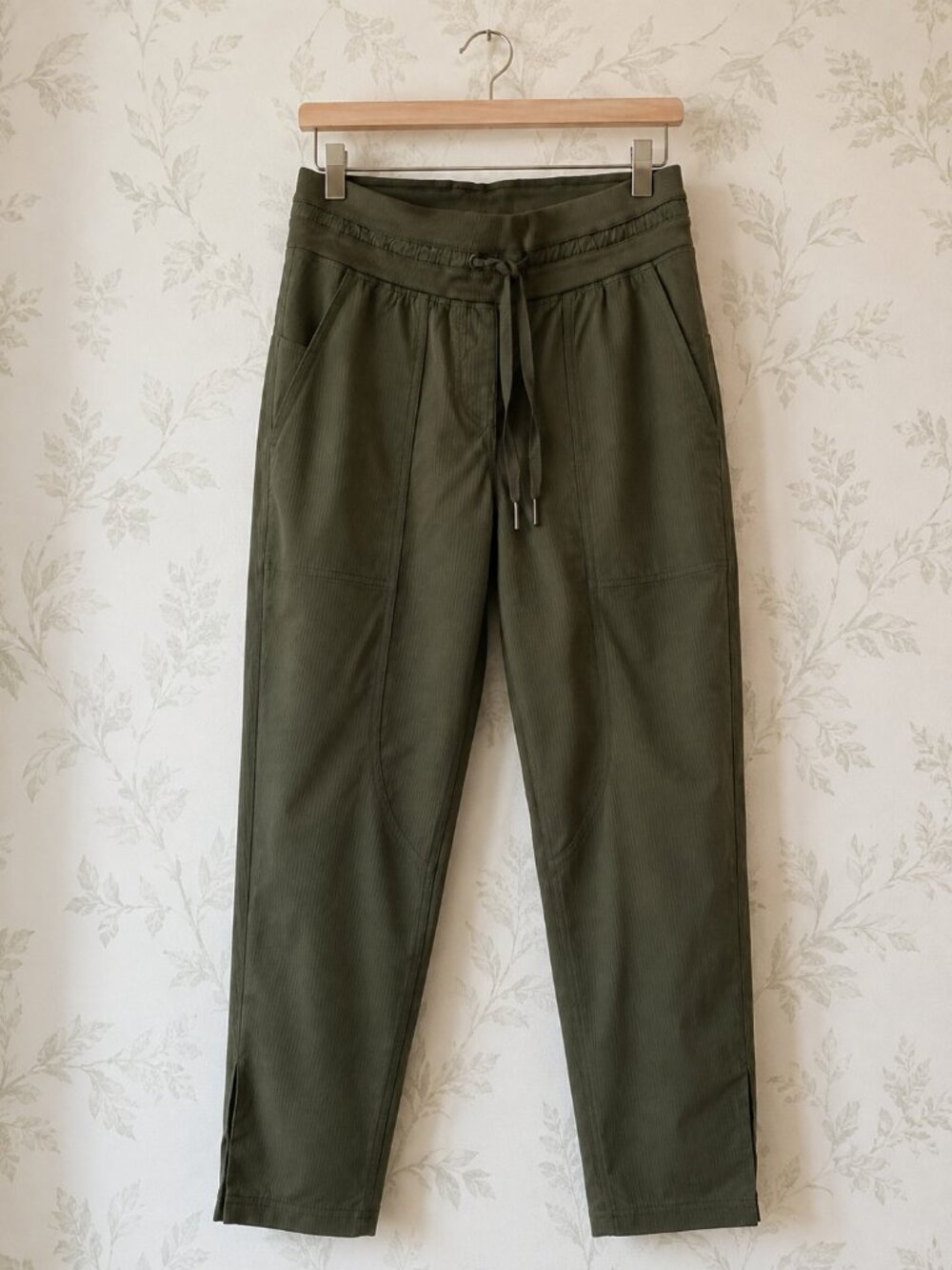 Lululemon Olive Green Pinstripe Jogger Pants | Women's Size 2